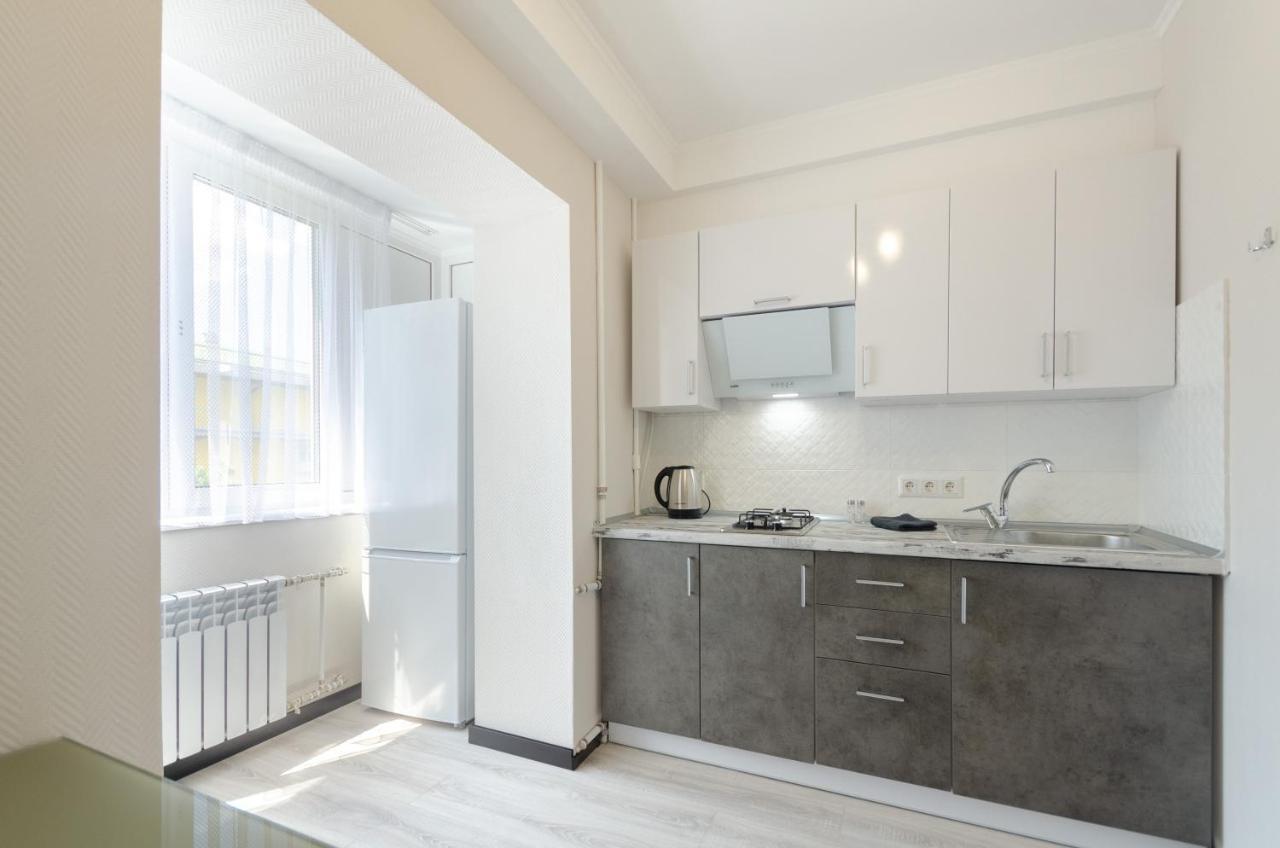 ARTAL Apartment on Obolonskyi Avenue 16 Kiev Extérieur photo