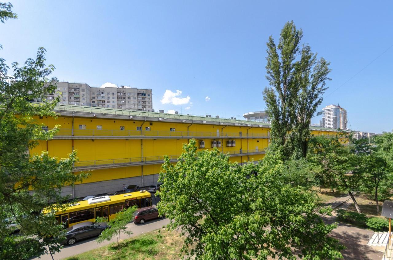 ARTAL Apartment on Obolonskyi Avenue 16 Kiev Extérieur photo