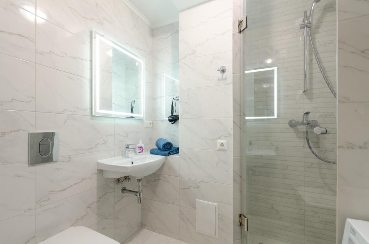 ARTAL Apartment on Obolonskyi Avenue 16 Kiev Extérieur photo
